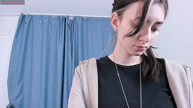 JackiYoss online show from February 19, 2026, 12:24 pm