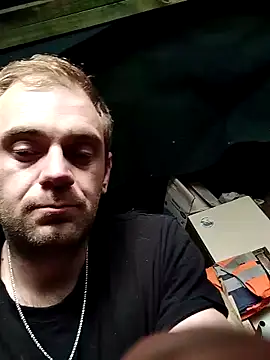 Snapshot of vendabananek chatting on May 10, 2026, 4:20 pm vendabananek online show from May 10, 2026, 4:20 pm