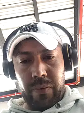 michell veryhot online show from May 23, 2026, 12:26 pm