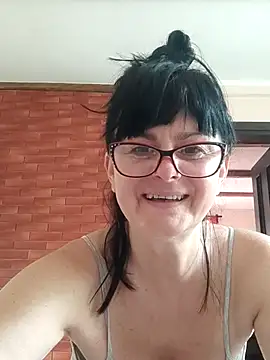 Snapshot of AliceSwan57 chatting on June 8, 2026, 5:52 am AliceSwan57 online show from June 8, 2026, 5:52 am