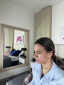 Snapshot of JuliaColemann chatting on June 24, 2026, 11:53 am JuliaColemann online show from June 24, 2026, 11:53 am