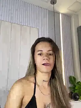 JuliaColemann online show from May 22, 2026, 10:57 am