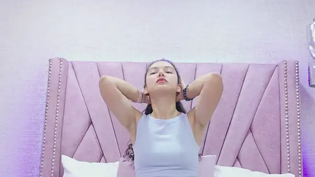 Snapshot of RoxanaAngel chatting on February 2, 2026, 11:53 am RoxanaAngel online show from February 2, 2026, 11:53 am