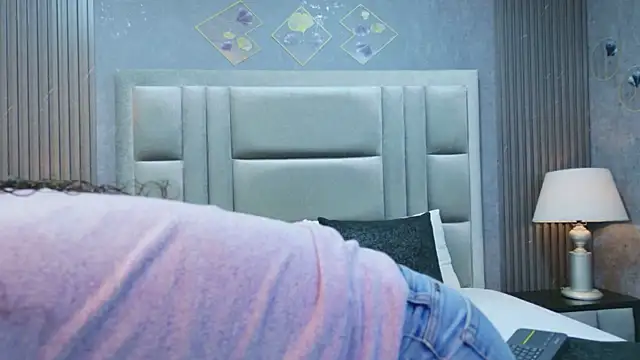 Snapshot of RoxanaAngel chatting on February 19, 2026, 12:46 pm RoxanaAngel online show from February 19, 2026, 12:46 pm