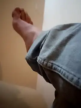 biondand online show from April 11, 2026, 1:13 am