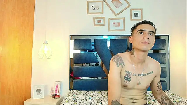 Irina and Max online show from February 5, 2026, 7:32 pm