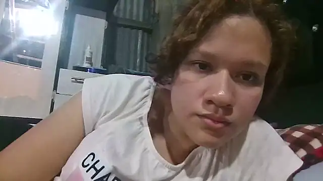 Jessy2000NS online show from February 21, 2026, 12:01 am