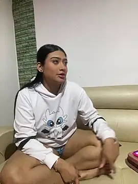 GabrielaZuluaga online show from March 3, 2026, 5:58 am