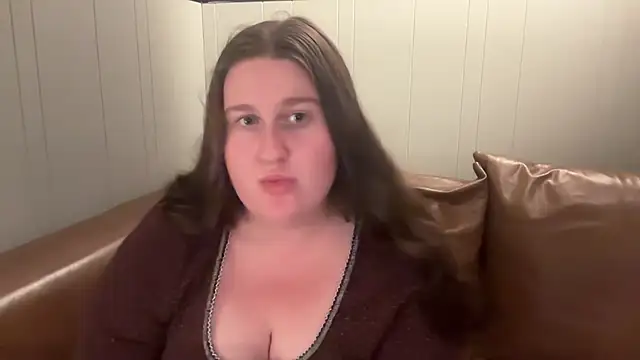 xopeachybaby online show from May 29, 2026, 6:30 am
