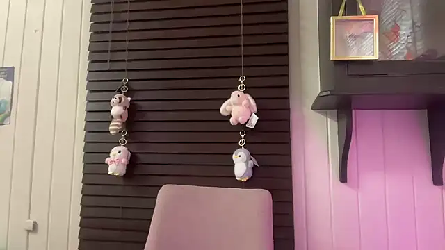 xopeachybaby online show from May 15, 2026, 4:43 am