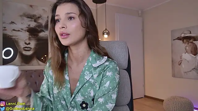 Lenna Godess online show from February 7, 2026, 7:27 am