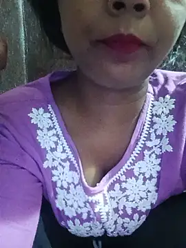 Snapshot of Ayesha_Khan1 chatting on June 18, 2026, 11:43 pm Ayesha Khan1 online show from June 18, 2026, 11:43 pm