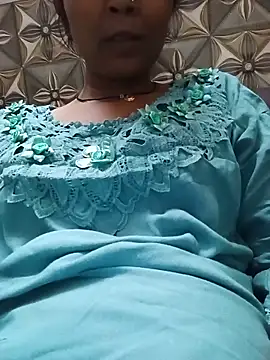 Snapshot of Ayesha_Khan1 chatting on June 9, 2026, 3:35 pm Ayesha Khan1 online show from June 9, 2026, 3:35 pm