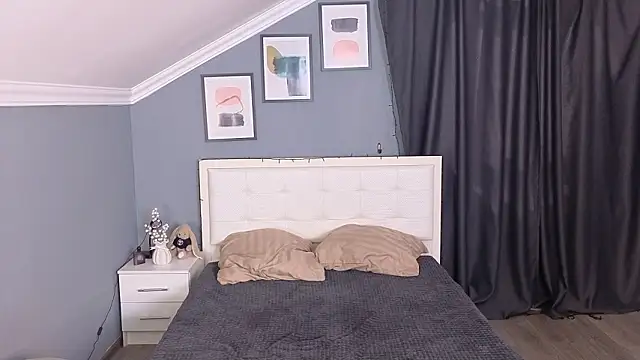 Snapshot of Naomi_Demio chatting on March 1, 2026, 10:15 am Naomi Demio online show from March 1, 2026, 10:15 am