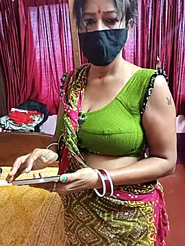 Snapshot of Little-Roshni chatting on June 27, 2026, 11:38 am Little-Roshni online show from June 27, 2026, 11:38 am