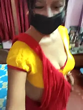 Snapshot of Little-Roshni chatting on July 17, 2026, 6:05 pm Little-Roshni online show from July 17, 2026, 6:05 pm