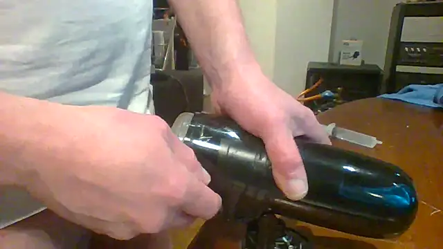 Snapshot of ludowrss chatting on February 10, 2026, 7:35 pm ludowrss online show from February 10, 2026, 7:35 pm