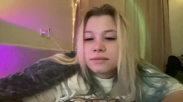 Lulu Di online show from March 20, 2026, 9:38 pm