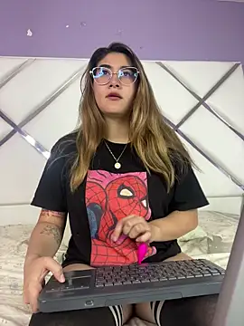 Snapshot of LunaRiivas chatting on February 20, 2026, 12:51 pm LunaRiivas online show from February 20, 2026, 12:51 pm