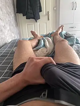 batuhanreal online show from April 26, 2026, 2:14 pm