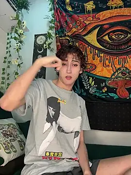 noynxz online show from May 17, 2026, 11:38 pm