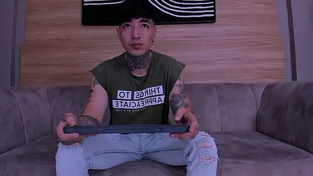 Evan hott online show from January 19, 2026, 1:26 pm