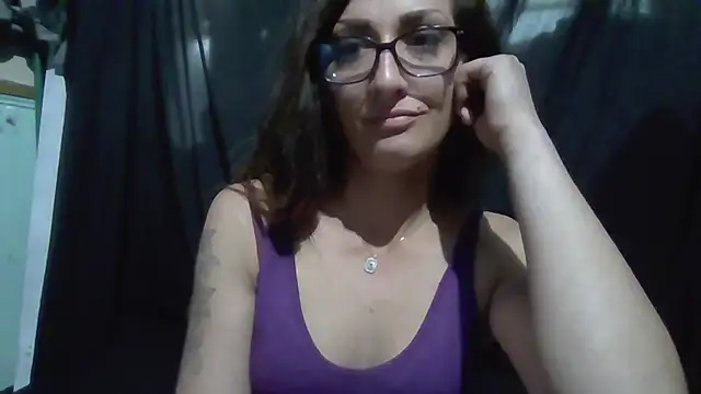 sabrinaroze online show from May 18, 2026, 4:23 pm