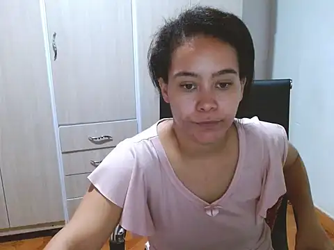 MaryVixxen online show from April 8, 2026, 3:52 am