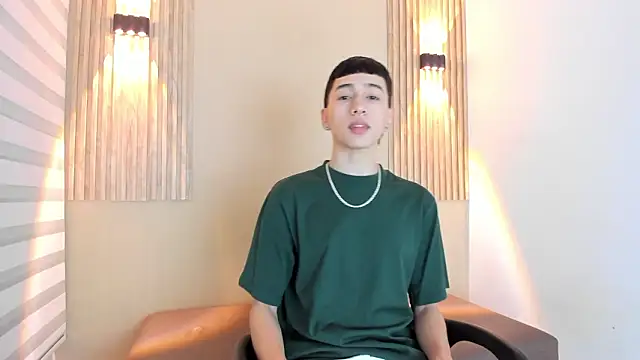 lian cameron online show from February 5, 2026, 3:46 am