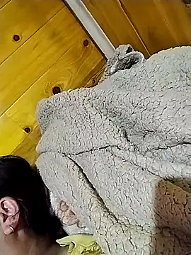 kussecka online show from March 15, 2026, 1:07 pm