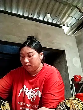 kussecka online show from April 16, 2026, 4:13 am