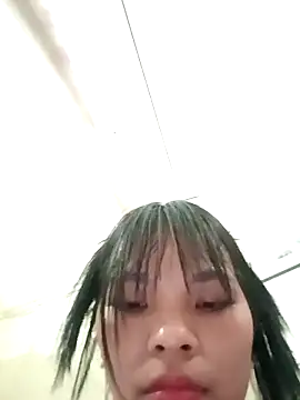 meomeo30 online show from March 18, 2026, 9:12 am