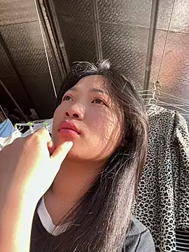 Lyn-be99 online show from March 30, 2026, 12:56 am