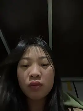 Lyn-be99 online show from March 27, 2026, 12:19 am