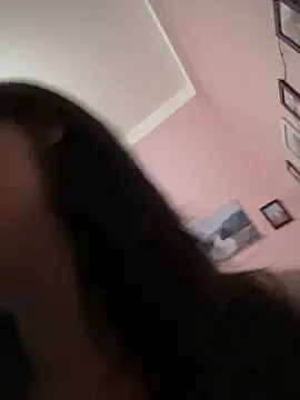 Lyn-be99 online show from April 9, 2026, 4:25 am