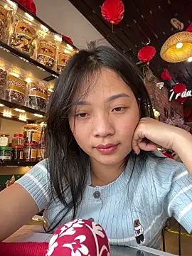 Lyn-be99 online show from March 29, 2026, 6:15 am