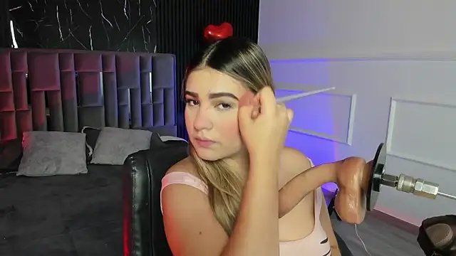 Liiahfontaine online show from February 20, 2026, 11:23 am