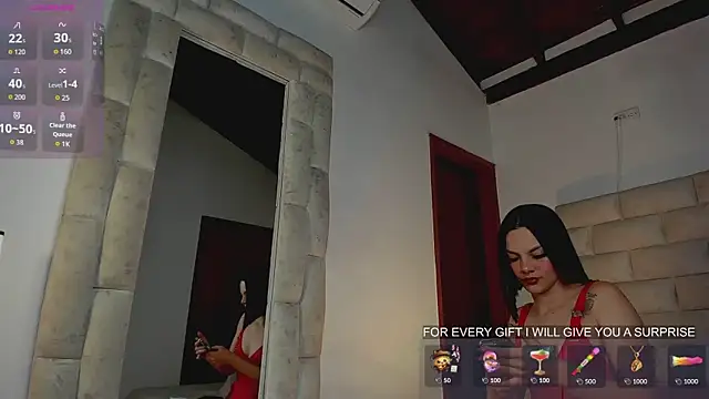 Snapshot of HollyGrey_ chatting on May 14, 2026, 11:18 am HollyGrey online show from May 14, 2026, 11:18 am