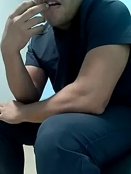 Snapshot of Ryzca chatting on February 15, 2026, 1:21 pm Ryzca online show from February 15, 2026, 1:21 pm