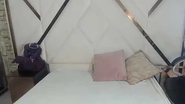 Shara Oz online show from February 16, 2026, 2:54 am