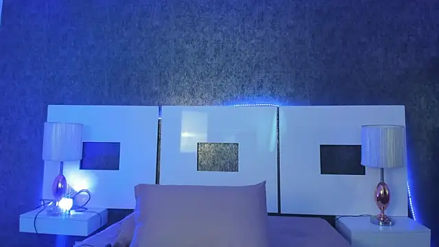 LilianFerrara online show from February 12, 2026, 8:19 pm