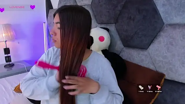 Snapshot of DulceJones chatting on March 1, 2026, 8:31 pm DulceJones online show from March 1, 2026, 8:31 pm