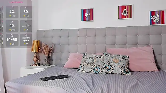 Snapshot of KarolBlazze chatting on April 15, 2026, 2:54 pm KarolBlazze online show from April 15, 2026, 2:54 pm