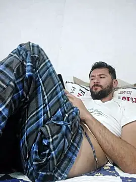 Snapshot of Erickpritz_xh chatting on February 8, 2026, 4:43 am Erickpritz xh online show from February 8, 2026, 4:43 am