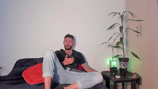 Snapshot of Erickpritz_xh chatting on April 11, 2026, 1:46 am Erickpritz xh online show from April 11, 2026, 1:46 am