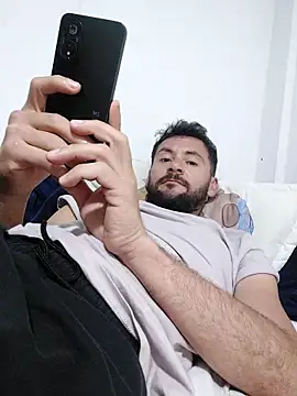 Snapshot of Erickpritz_xh chatting on January 31, 2026, 11:03 pm Erickpritz xh online show from January 31, 2026, 11:03 pm