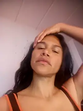 Snapshot of _aish_a chatting on February 25, 2026, 8:08 pm aish a online show from February 25, 2026, 8:08 pm