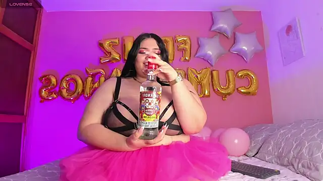 Snapshot of Julieta_jane_ss chatting on June 20, 2026, 12:26 am Julieta jane ss online show from June 20, 2026, 12:26 am
