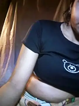 mariposaros4 online show from March 4, 2026, 5:37 am