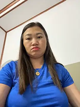 Puka2001 online show from February 4, 2026, 4:02 pm